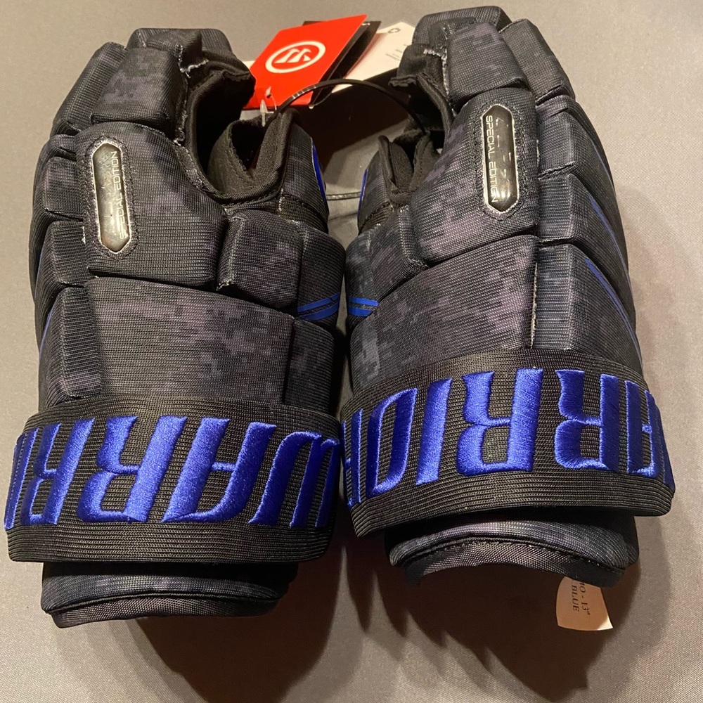 Warrior 13” QX special edition camo gloves